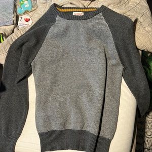 Cat & Jack Sweater Size Medium (8/10) Only worn once.